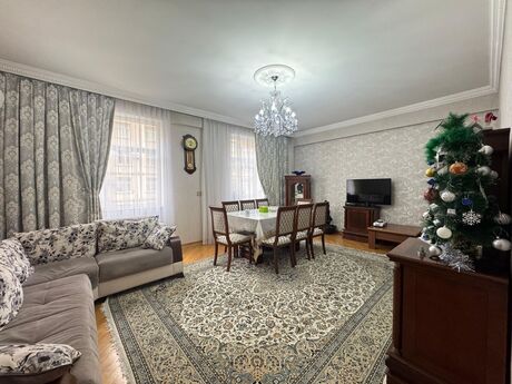 Elan №6066064 - Bakı, Səbail r., 3 otaqlı, 110 m², 2/5 mərtəbə