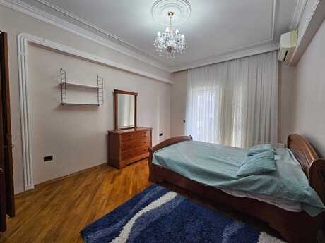 4 otaqlı yeni tikili - Nəsimi r. - 180 m²