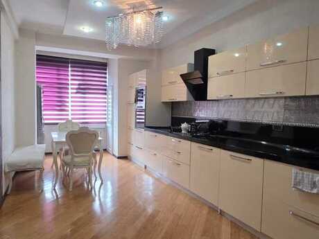 Elan №6066096 - Bakı, Neftçilər m., 3 otaqlı, 131 m², 2/12 mərtəbə