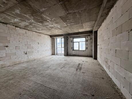 4 otaqlı yeni tikili - Ağ şəhər q. - 220 m²