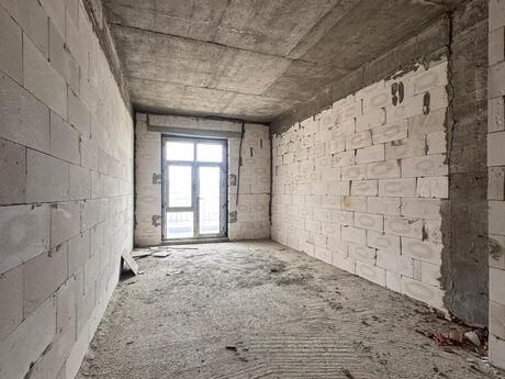4 otaqlı yeni tikili - Ağ şəhər q. - 220 m²