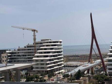4 otaqlı yeni tikili - Ağ şəhər q. - 220 m²
