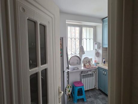 2 otaqlı köhnə tikili - Gənclik m. - 60 m²