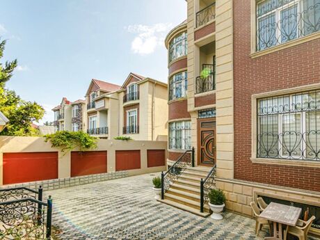 8 otaqlı həyət evi/bağ evi - Badamdar q. - 600 m²
