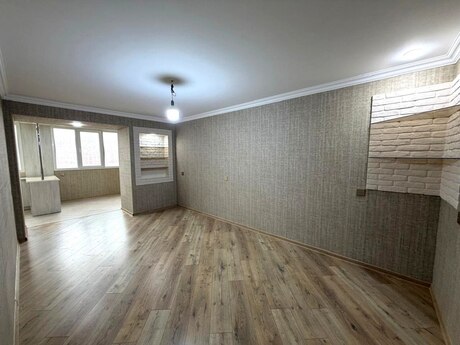 3 otaqlı köhnə tikili - 20 Yanvar m. - 70 m²