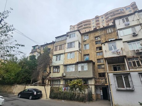 1 otaqlı köhnə tikili - Elmlər Akademiyası m. - 35 m²