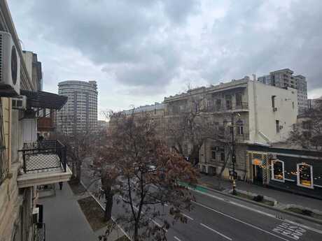 2 otaqlı köhnə tikili - Nizami m. - 51 m²