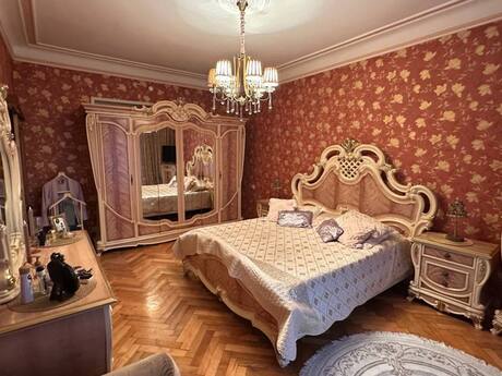 4 otaqlı mənzil, 100 m², 28 May: 335 000 ₼ 5