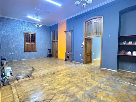 4 otaqlı ofis - Sahil m. - 200 m²