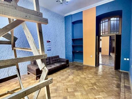 4 otaqlı ofis - Sahil m. - 200 m²