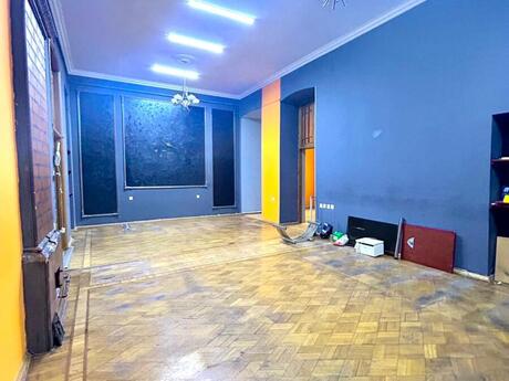4 otaqlı ofis - Sahil m. - 200 m²