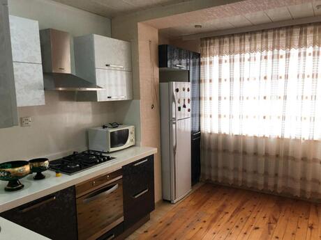 3 otaqlı köhnə tikili - Nəsimi m. - 80 m²