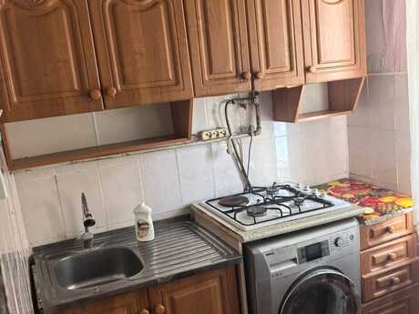 2 otaqlı köhnə tikili - Qara Qarayev m. - 493 m²