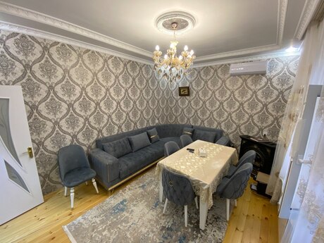 4 otaqlı həyət evi/bağ evi - Xırdalan - 130 m²