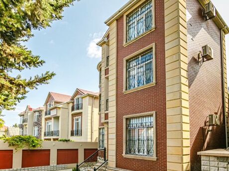 9 otaqlı həyət evi/bağ evi - Badamdar q. - 600 m²