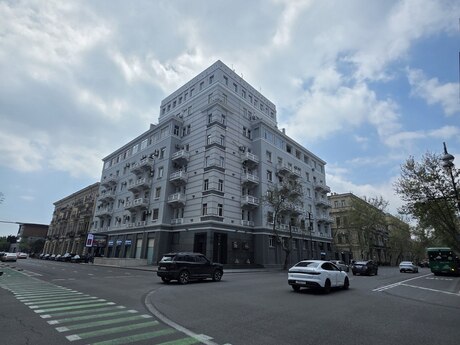 Elan №6066342 - Bakı, Sahil m., 2 otaqlı, 68 m², 2/6 mərtəbə