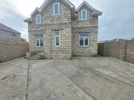 4 otaqlı həyət evi/bağ evi - Albalılıq q. - 90 m²