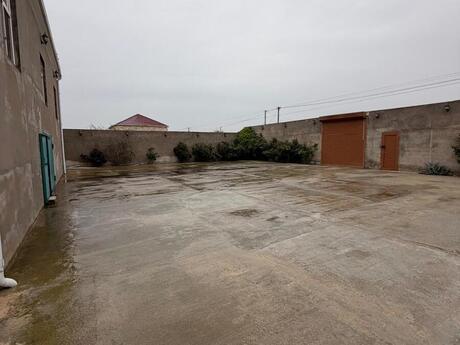 3 otaqlı həyət evi/bağ evi - Türkan q. - 220 m²