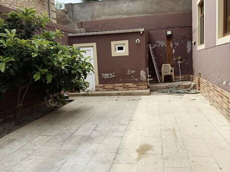 4 otaqlı həyət evi/bağ evi - Badamdar q. - 220 m²
