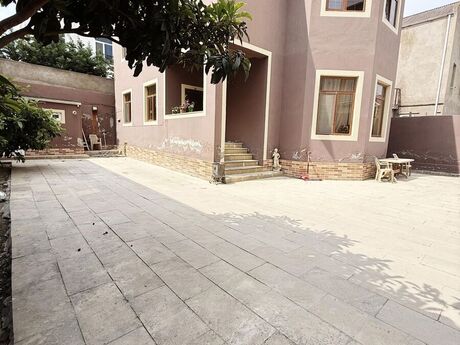 4 otaqlı həyət evi/bağ evi - Badamdar q. - 220 m²