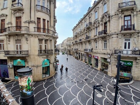 3 otaqlı köhnə tikili - İçəri Şəhər m. - 100 m²