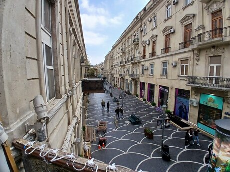 3 otaqlı köhnə tikili - İçəri Şəhər m. - 100 m²