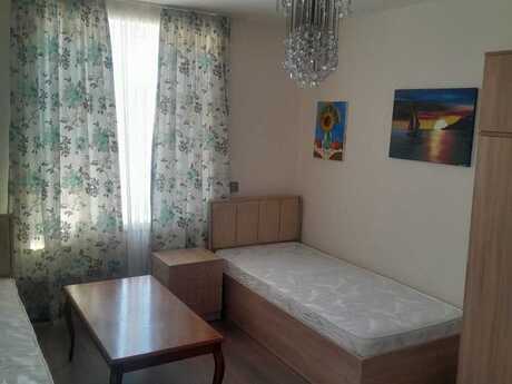 1-комн. вторичка - м. Элмляр Академиясы - 30 м²