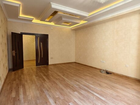 3-комн. новостройка - м. Шах Исмаил Хатаи - 115 м²