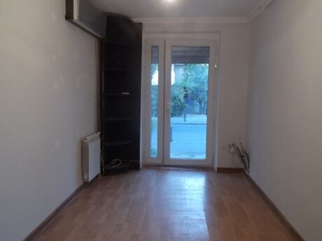 Obyekt - Elmlər Akademiyası m. - 80 m²