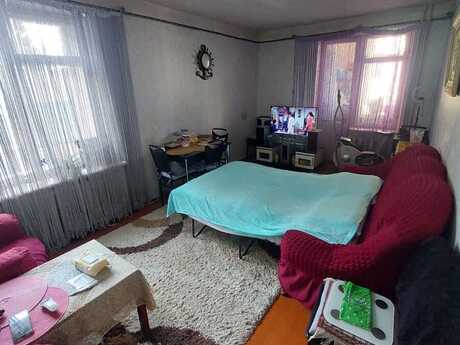 2-room old-build apartment for sale in 28 May, 65 m², 173 000 AZN, photo 3 / 10