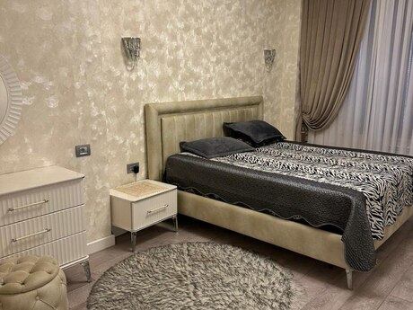 4 otaqlı yeni tikili - Ağ şəhər q. - 134 m²