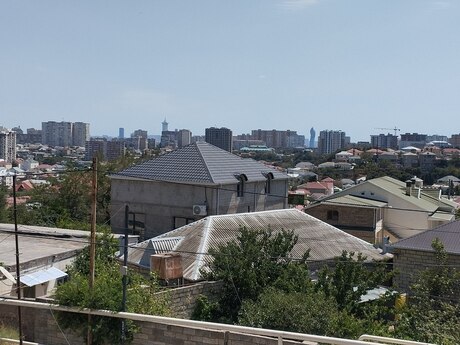 4 otaqlı həyət evi/bağ evi - Nəsimi m. - 10 m²