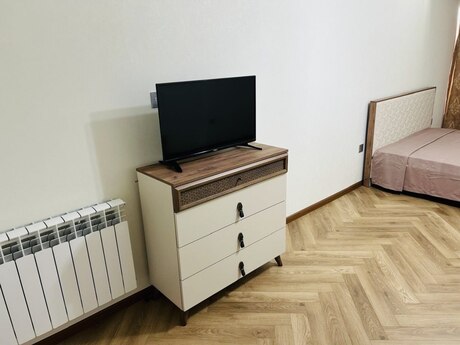 1-комн. вторичка - м. 28 мая - 50 м²