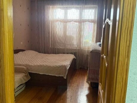 2 otaqlı köhnə tikili - Həzi Aslanov q. - 70 m²
