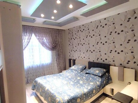 3 otaqlı köhnə tikili - Yeni Günəşli q. - 90 m²