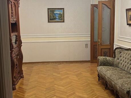 3 otaqlı köhnə tikili - İçəri Şəhər m. - 90 m²