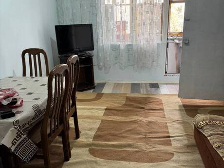 2 otaqlı köhnə tikili - Memar Əcəmi m. - 45 m²