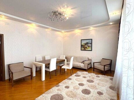 3-room apartment, 130 m², Ulubəy MTK: 290 000 ₼ 3