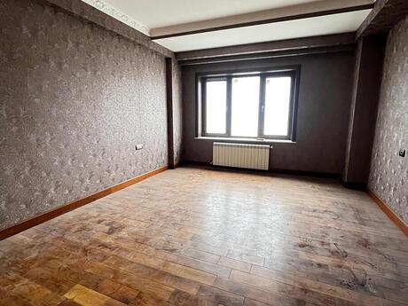 5 otaqlı yeni tikili - Ağ şəhər q. - 200 m²