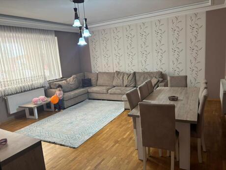 5 otaqlı köhnə tikili - Nəsimi m. - 150 m²