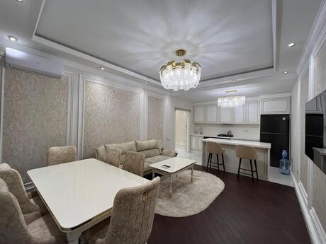 3 otaqlı yeni tikili - 8 Noyabr m. - 103 m²