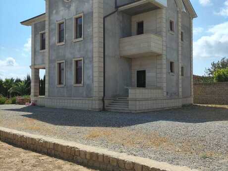 5 otaqlı həyət evi/bağ evi - Albalılıq q. - 500 m²