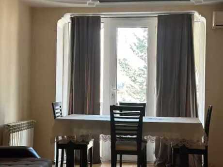 3 otaqlı köhnə tikili - Nizami m. - 85 m²
