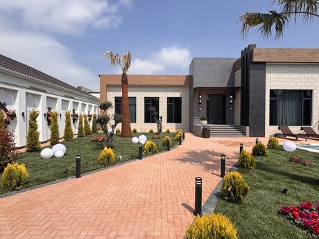 5 otaqlı həyət evi/bağ evi - Mərdəkan q. - 250 m²