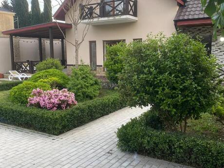 4 otaqlı həyət evi/bağ evi - Buzovna q. - 220 m²