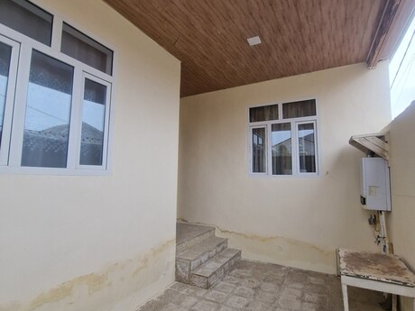 3 otaqlı həyət evi/bağ evi - Zabrat q. - 80 m²