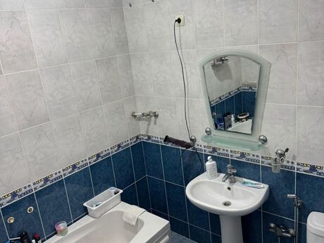 4 otaqlı həyət evi/bağ evi - Badamdar q. - 137 m²