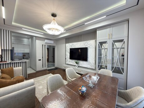 3 otaqlı yeni tikili - Ağ şəhər q. - 105 m²