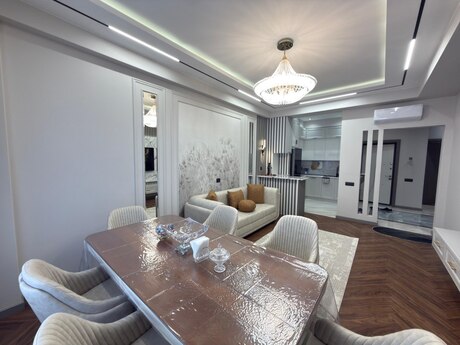 3 otaqlı yeni tikili - Ağ şəhər q. - 105 m²