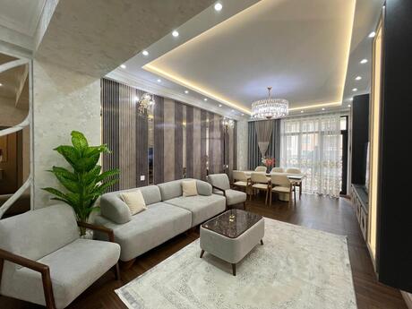 Объявление №6066965 - Баку, м. Кара Караев, 3-комн., 129 м², 9/15 этаж
